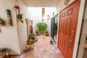 1800 Embassy Dr, West Palm Beach, FL 33401, Sold 08/31/18