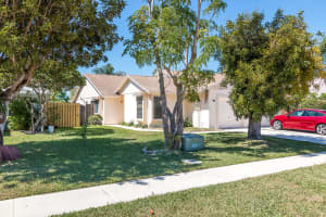 7929 Aztec Ct, Lake Worth, FL 33463, Sold 04/20/18