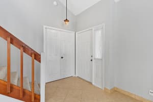 302 Maplecrest Cir, Jupiter, FL 33458, Sold 07/03/18