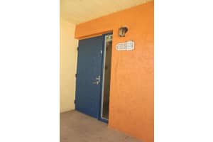 1051 The Pointe Dr, West Palm Beach, FL 33409, Sold 04/20/18