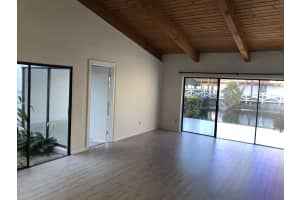 2751 Parkview Dr S, Hallandale Beach, FL 33009, Sold 11/19/18