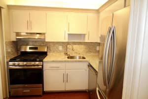 327 E Royal Palm Rd, Boca Raton, FL 33432, Sold 05/18/18