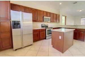 2851 S Oasis Dr, Boynton Beach, FL 33426, Sold 06/22/18