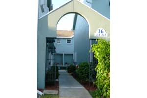 318 Waterside Dr, Hypoluxo, FL 33462, Sold 05/31/18