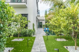 533 Westwood Rd, West Palm Beach, FL 33401, Sold 06/08/18