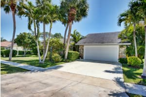 2836 Biarritz Dr, West Palm Beach, FL 33410, Sold 04/20/18