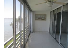 36 Yacht Club Dr, North Palm Beach, FL 33408, Sold 04/06/18