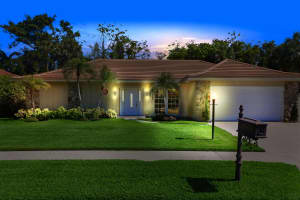 MLS# R10414738, Palm Beach Gardens, Florida 33410