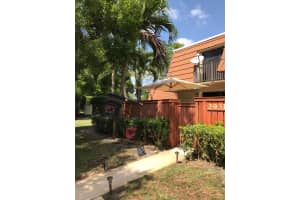 2931 Waterford Dr N, Deerfield Beach, FL 33442, Sold 08/02/18