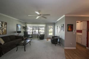 7234 E Oakridge Cir, Lantana, FL 33462, Sold 06/20/18