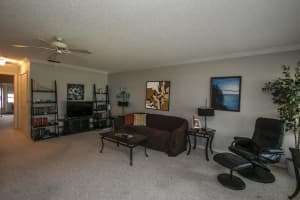 7234 E Oakridge Cir, Lantana, FL 33462, Sold 06/20/18