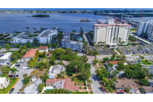 209 Lakeland Dr, West Palm Beach, FL 33405, Sold 06/15/18