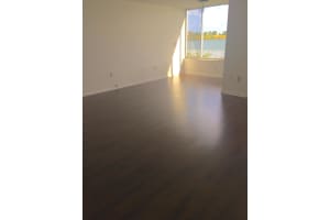 2811 N Oakland Forest Dr, Oakland Park, FL 33309, Sold 09/07/18