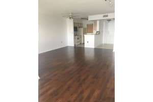 2811 N Oakland Forest Dr, Oakland Park, FL 33309, Sold 09/07/18