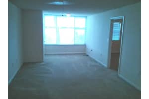 2811 N Oakland Forest Dr, Oakland Park, FL 33309, Sold 09/21/18