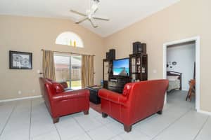 2022 Normandy Cir, West Palm Beach, FL 33409, Sold 05/31/18