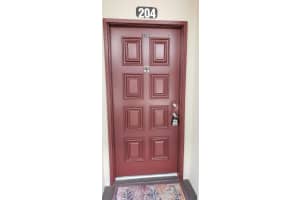 5130 Las Verdes Cir, Delray Beach, FL 33484, Sold 05/15/18