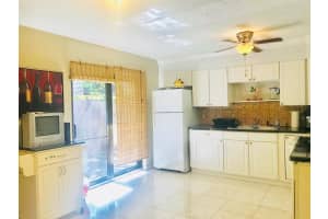 2483 Waterside Dr, Lake Worth, FL 33461, Sold 05/31/18