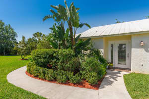 8524 SE Seagrape Way, Hobe Sound, FL 33455, Sold 06/22/18