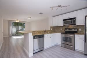 1014 Jeffery St, Boca Raton, FL 33487, Sold 04/30/18