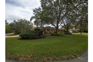 590 11th Ct, Vero Beach, FL 32962, Sold 05/01/18