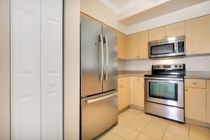 616 Clearwater Park Rd, West Palm Beach, FL 33401, Sold 09/01/18