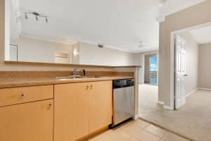 616 Clearwater Park Rd, West Palm Beach, FL 33401, Sold 09/01/18