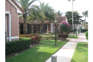 MLS# R10417943, Lake Worth, Florida 33463