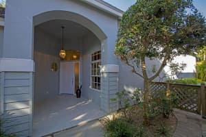 8815 Lakeside Cir, Vero Beach, FL 32963, Sold 06/29/18