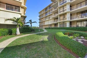 3200 S Ocean Blvd APT C402, Palm Beach, FL 33480, Sold 04/30/18