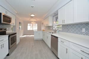 10790 Greentrail Dr S, Boynton Beach, FL 33436, Sold 05/07/18