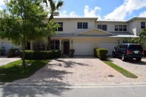 2533 Creekside Dr, Fort Pierce, FL 34981, Sold 06/15/18