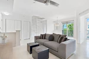 225 NE 1st St, Delray Beach, FL 33444, Sold 05/16/18