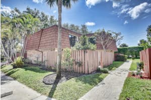 1560 Masters Cir, Delray Beach, FL 33445, Sold 05/25/18