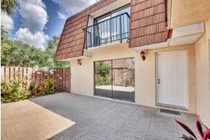 1560 Masters Cir, Delray Beach, FL 33445, Sold 05/25/18