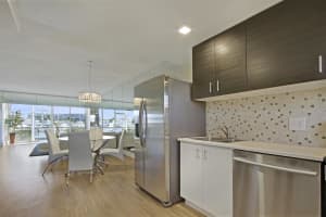 21 Yacht Club Dr, North Palm Beach, FL 33408, Sold 08/31/18