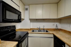 2800 N Flagler Dr, West Palm Beach, FL 33407, Sold 10/10/18