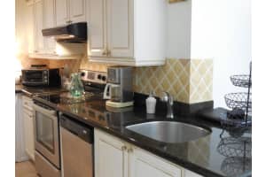 2100 Greenview Shores Blvd, Wellington, FL 33414, Sold 05/01/18