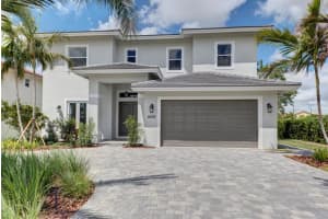 8203 SW 51st St, Cooper City, FL 33328, Sold 08/29/18
