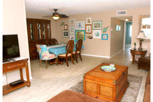 1370 High Point Way SE, Delray Beach, FL 33445, Sold 08/27/18