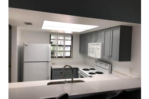 39650 US-19, Tarpon Springs, FL 34689, Sold 05/15/18