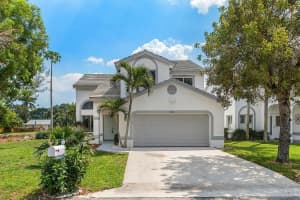 2880 Norway Pine Ln, Lake Worth, FL 33462, Sold 08/10/18