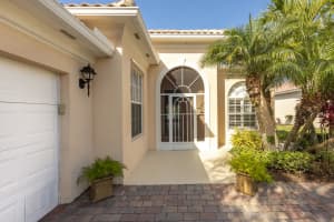 8302 SE Angelina Ct, Hobe Sound, FL 33455, Sold 05/18/18
