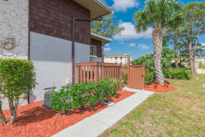 2403 SE King Arthurs Ct, Port St. Lucie, FL 34952, Sold 05/23/18