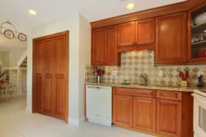 5317 Jog Ln, Delray Beach, FL 33484, Sold 07/27/18