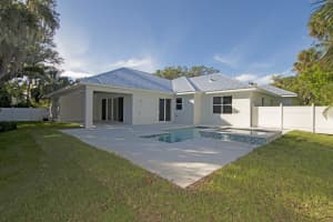 530 Acacia Rd, Vero Beach, FL 32963, Sold 08/13/18