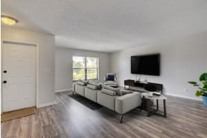 201 SW 1st St, Boca Raton, FL 33432, Sold 12/05/18