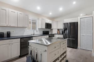 4023 NW 2nd Ln, Delray Beach, FL 33445, Sold 02/13/19