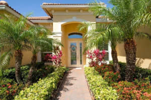 7686 SE Belle Maison Dr, Stuart, FL 34997, Sold 08/09/18