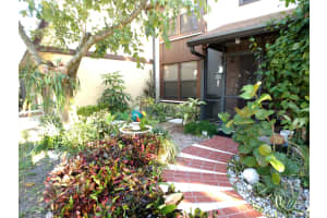 1046 Raintree Dr, Palm Beach Gardens, FL 33410, Sold 06/25/18